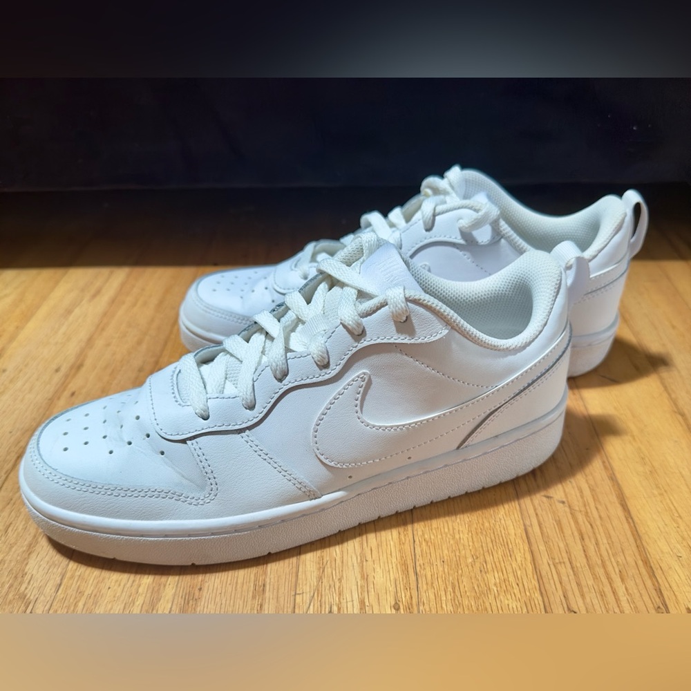 Nike Court Borough Low 2